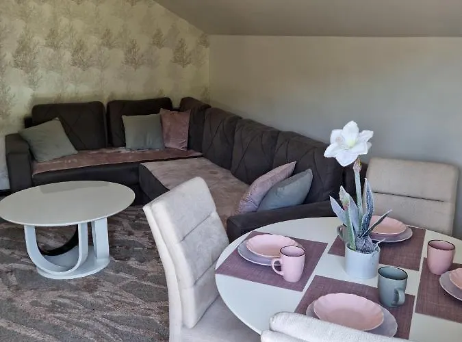 As Delux アパート ソコバニャ