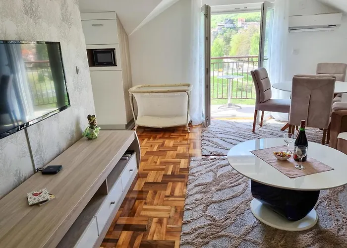 As Delux ソコバニャ